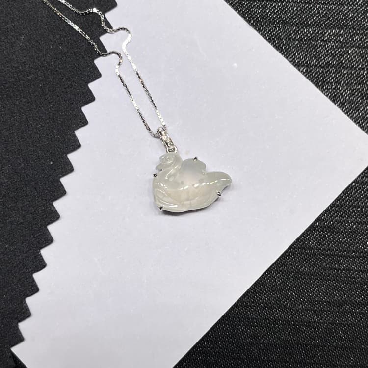 18k金翡翠雪花棉天鹅吊坠项链 - 3