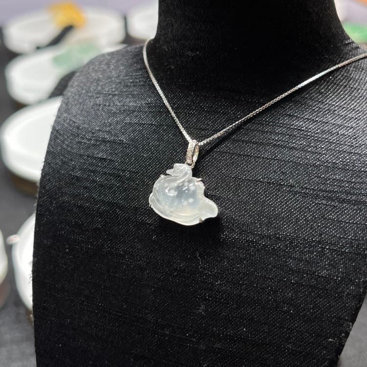 18k金翡翠雪花棉天鹅吊坠项链 - 4