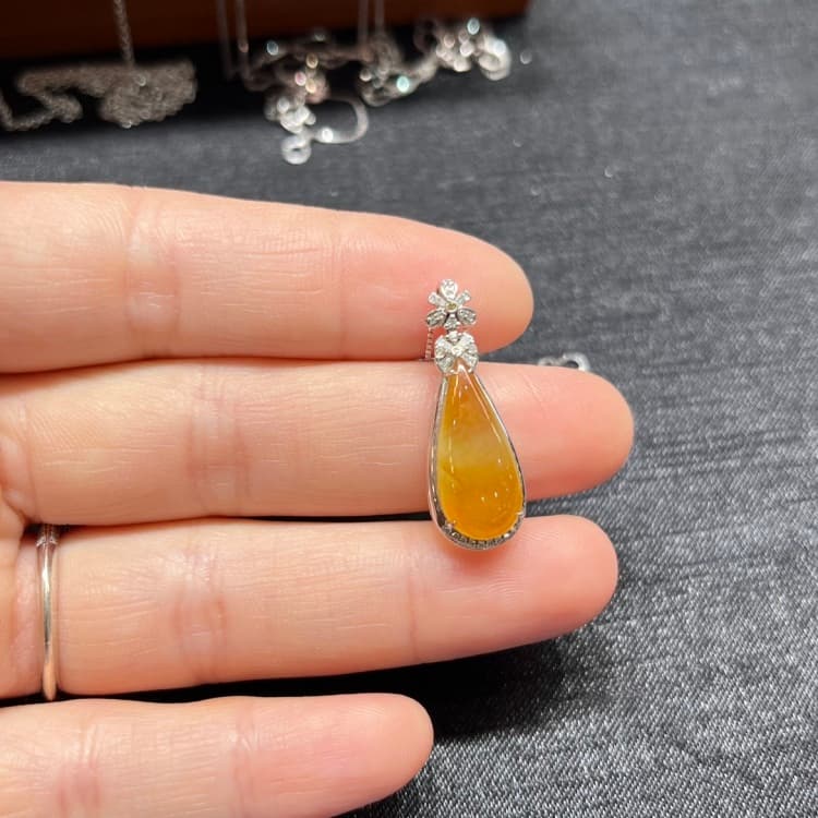 黄翡水滴翡翠吊坠项链锁骨链 - 4