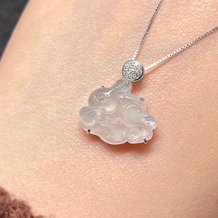 18k金镶嵌翡翠雪花棉冰兔子项链吊坠 - 2