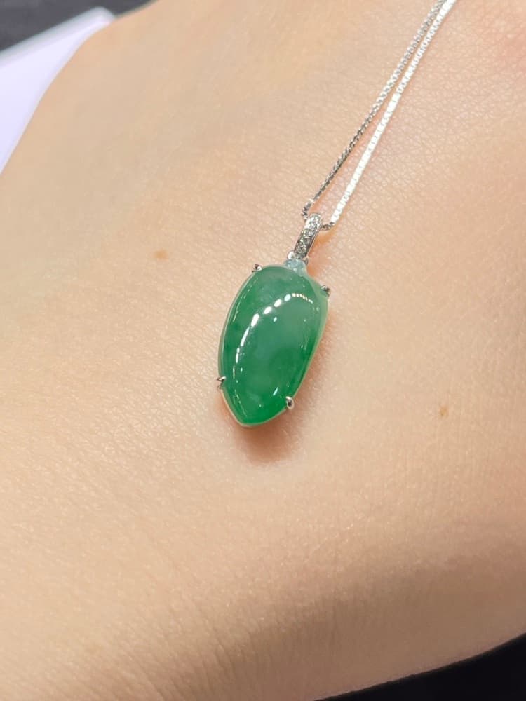 翡翠绿佛瓜项链吊坠 - 详情图 1