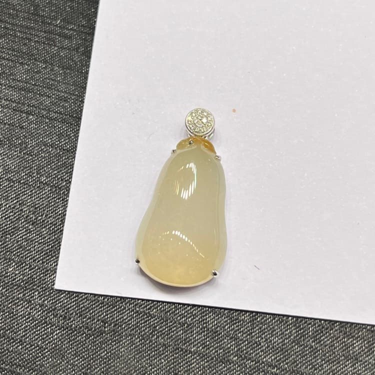 18k金镶嵌戒指黄翡巧色福瓜 - 2