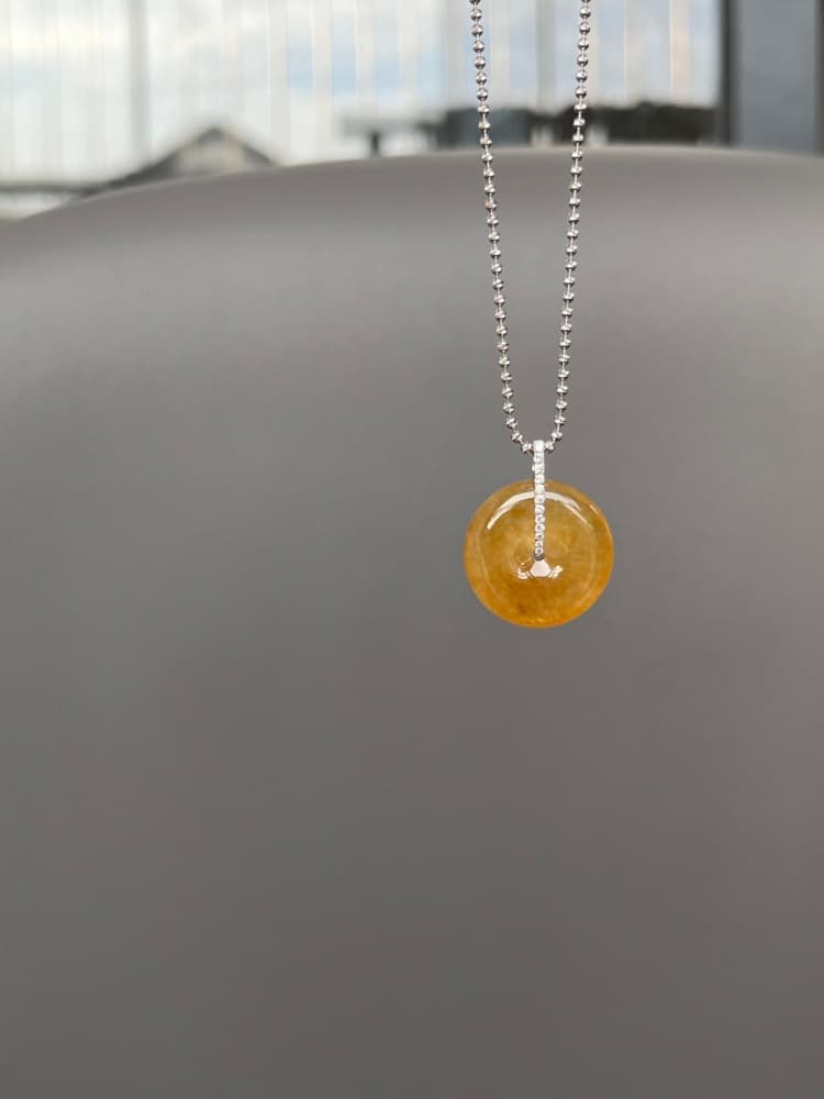 18k金镶嵌天然满黄翡平安扣吊坠 - 详情图 3