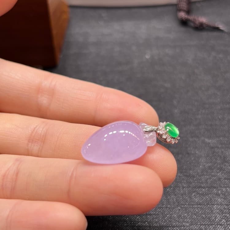 紫罗兰福瓜翡翠吊坠翡翠项链
