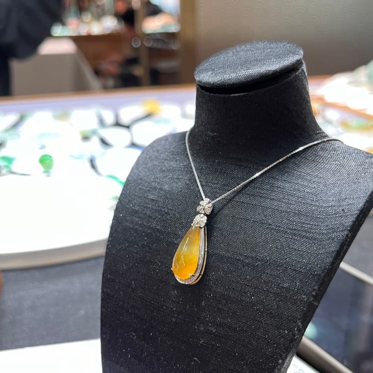 黄翡水滴翡翠吊坠项链锁骨链