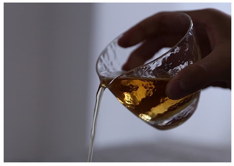 手工吹制 锤目纹水晶公道杯 - 详情图 13